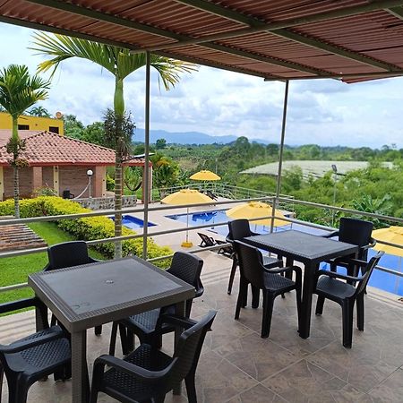 Hotel Campestre Los Mangos Quimbaya Exterior foto
