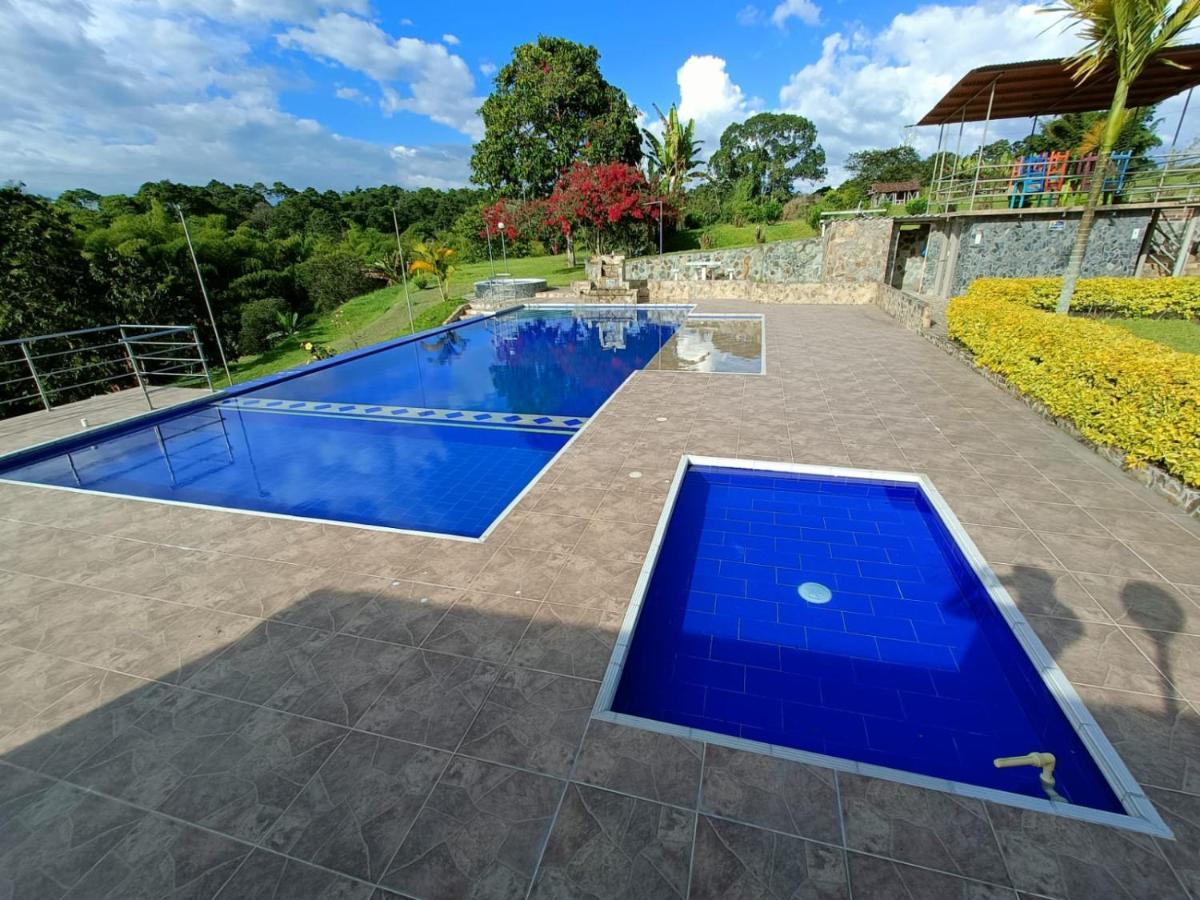 Hotel Campestre Los Mangos Quimbaya Exterior foto