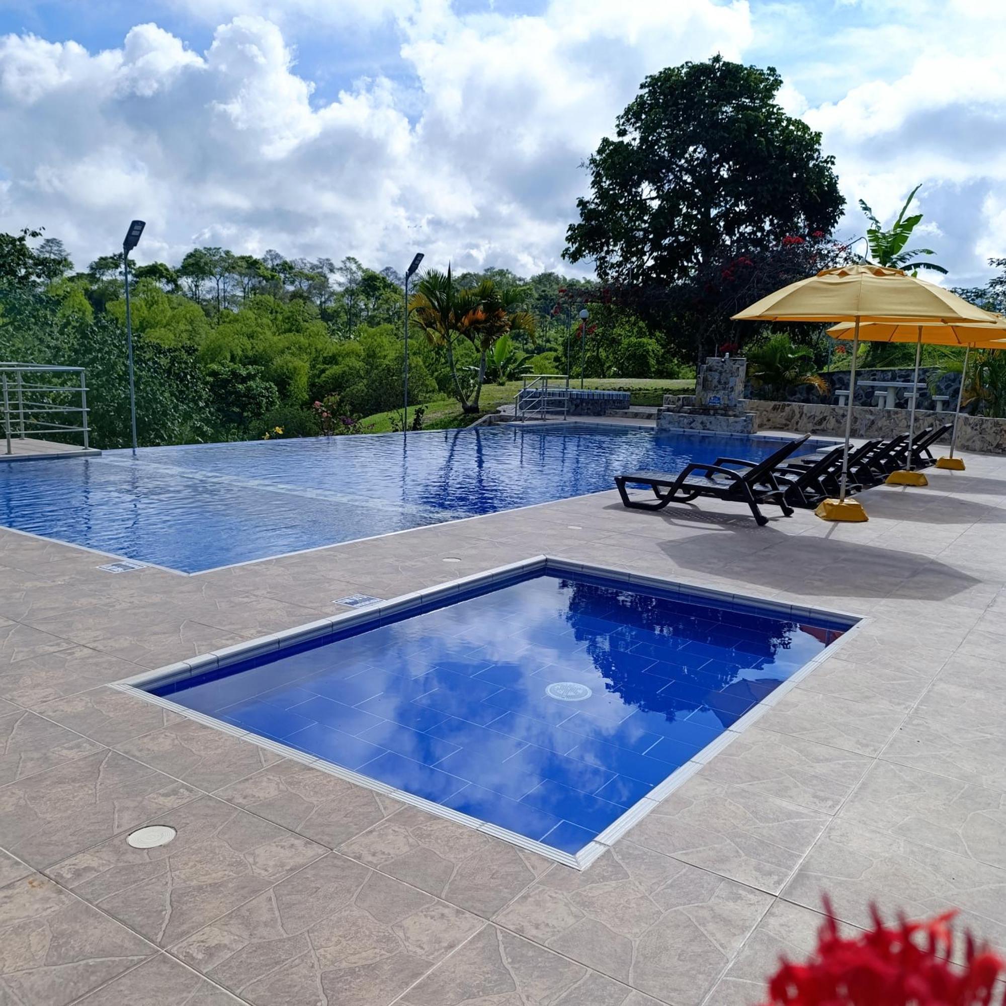 Hotel Campestre Los Mangos Quimbaya Exterior foto