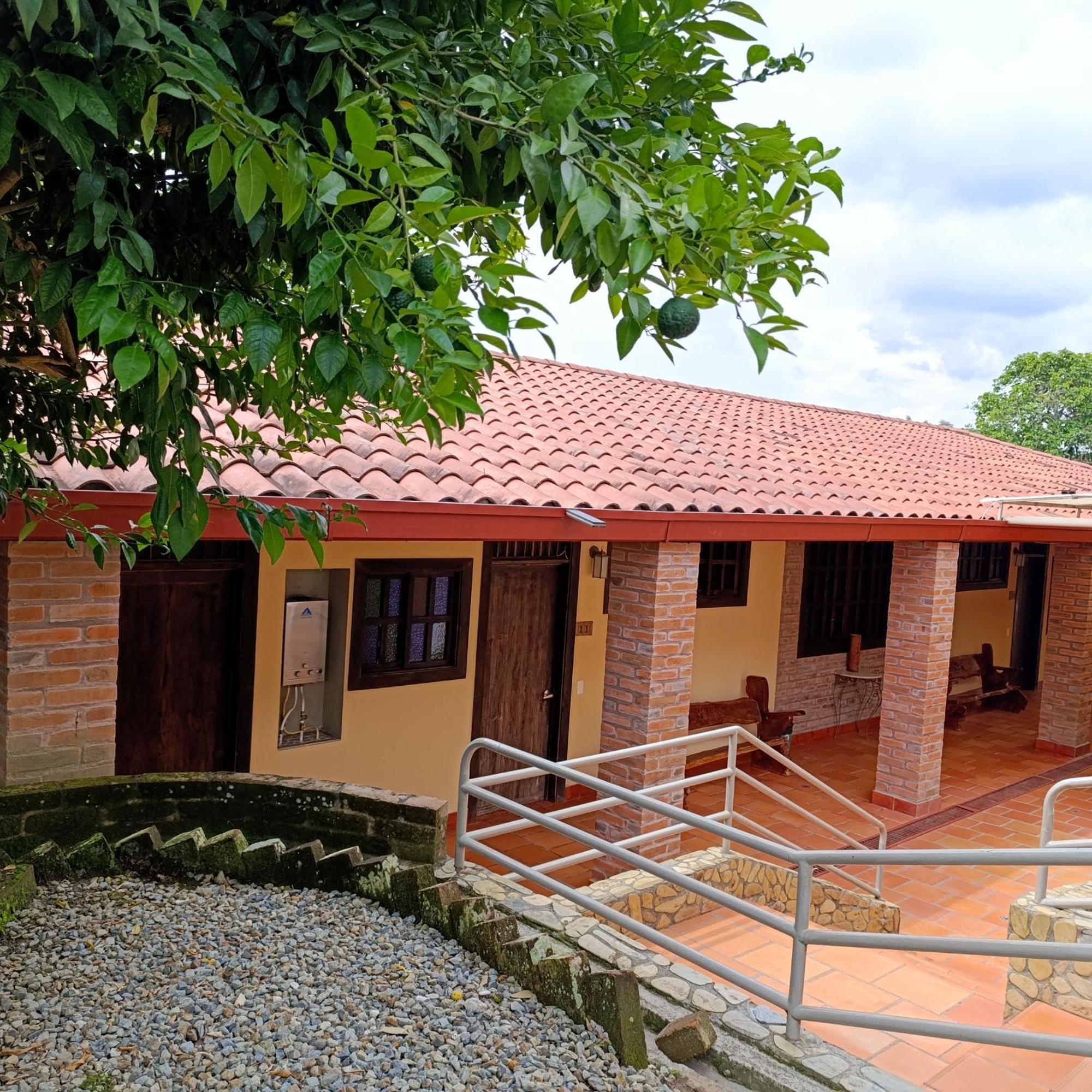 Hotel Campestre Los Mangos Quimbaya Exterior foto